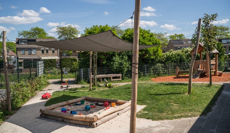 Zonnekinderen Kdv Het Klokhuis Duiven Buitenspeelruimte Zandbak